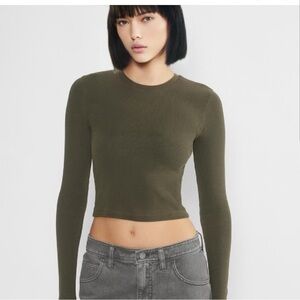 Aritzia Green long sleeve TNA HomeStretch Rib Crew Longsleeve
